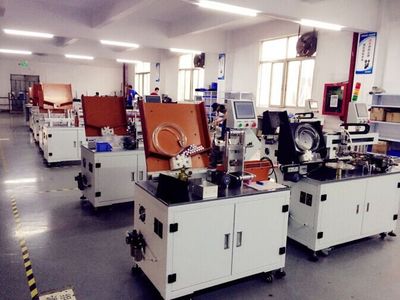 深圳18650全自動點焊機、分選機及貼青稞紙機專業(yè)廠家推薦與技術推廣